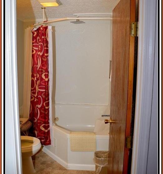 ハイドロマッサージバス付きスイート, The Cardinal Inn