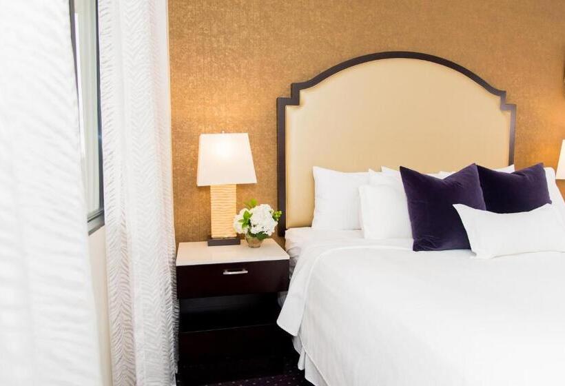 اتاق استاندارد با تخت بزرگ, The Cook Hotel And Conference Center At Lsu