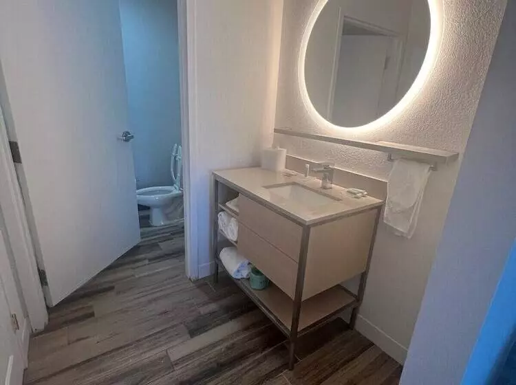 スイート, Towneplace Suites Detroit Warren