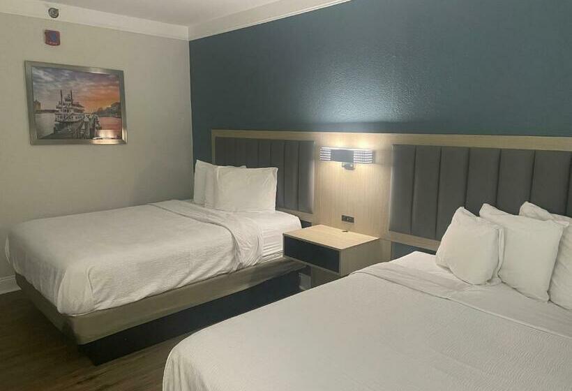 غرفة قياسية سرير ملكى لذوى الإحتياجات الخاصة, Wingate By Wyndham Savannah Gateway