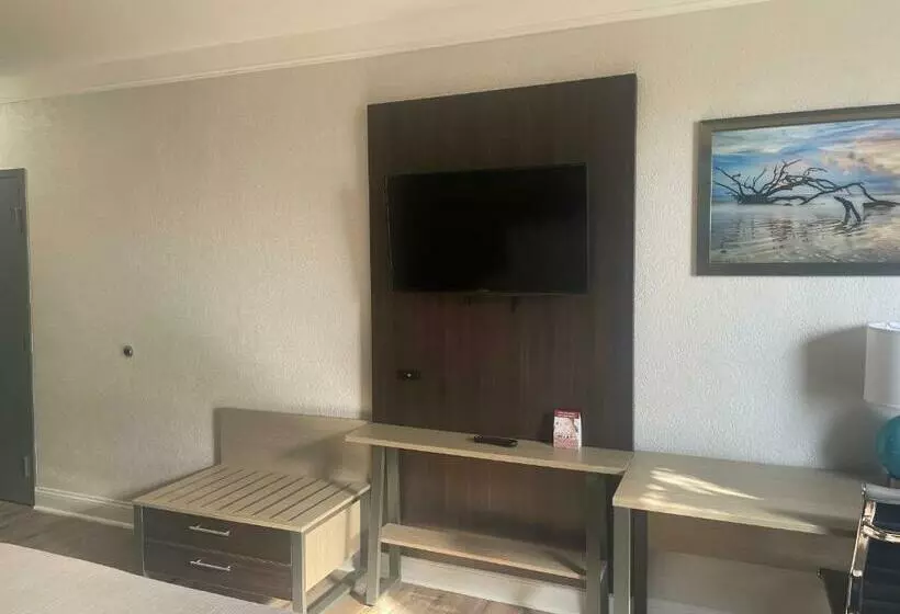 身障者適用クイーンサイズベッドルーム, Wingate By Wyndham Savannah Gateway
