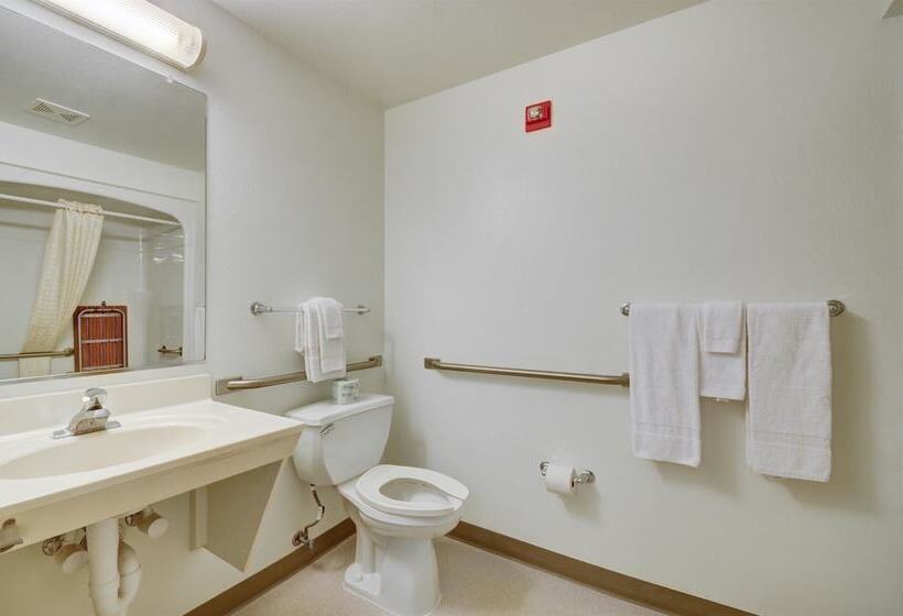 غرفه قياسيه سريرين مزدوجين, Studio 6fishers, In  Indianapolis