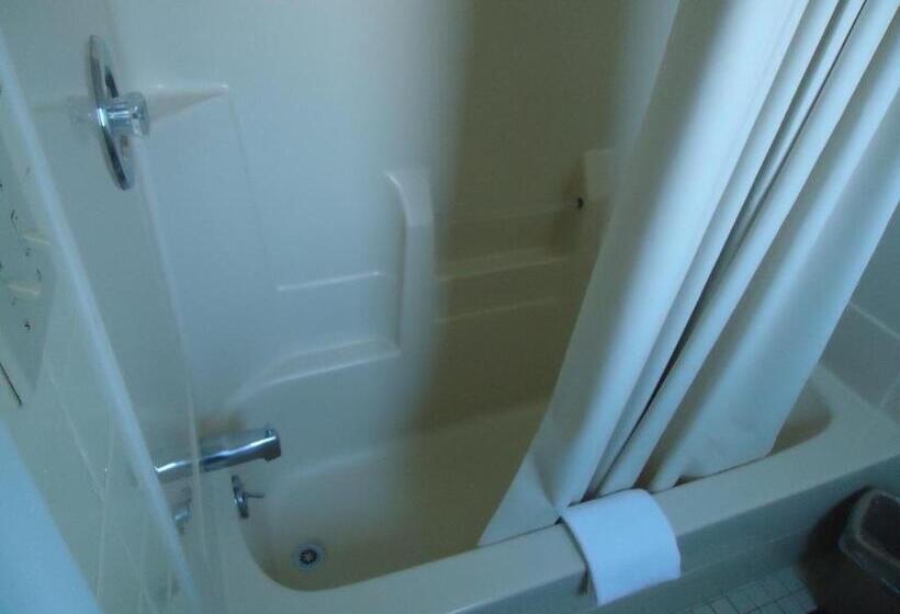 ２ダブルベッドのスタンダードルーム, Budget Host Inn Somerset