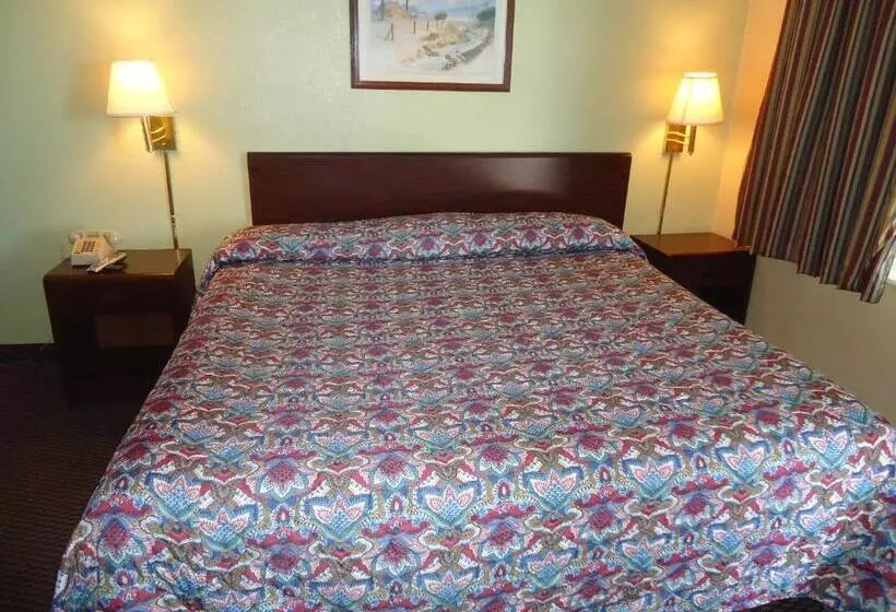 キングサイズベッドのスタンダードルーム, Budget Host Inn Somerset