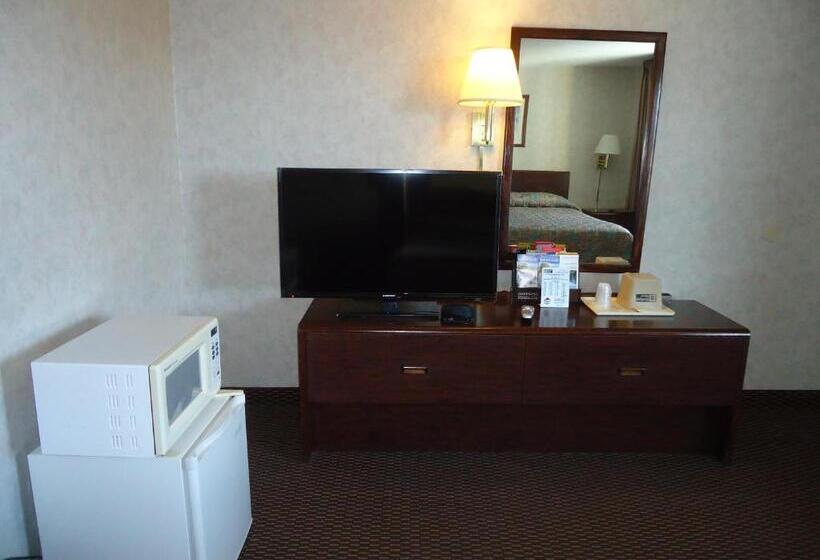 キングサイズベッドのスタンダードルーム, Budget Host Inn Somerset