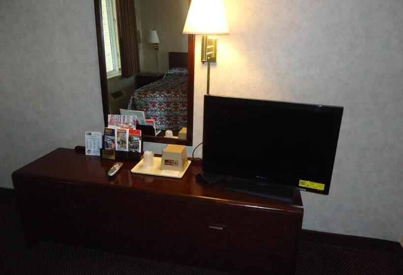 キングサイズベッドのスタンダードルーム, Budget Host Inn Somerset