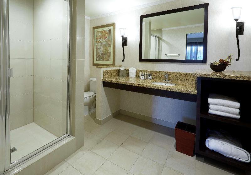 带大床的标准间, Country Inn & Suites By Radisson, Hot Springs, Ar