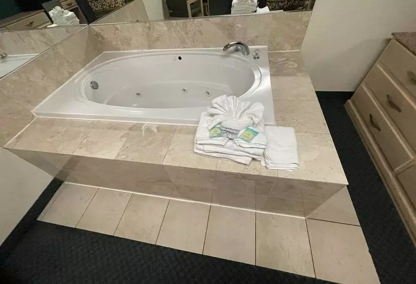 デラックススイート, Empire Inn & Suites Absecon/atlantic City