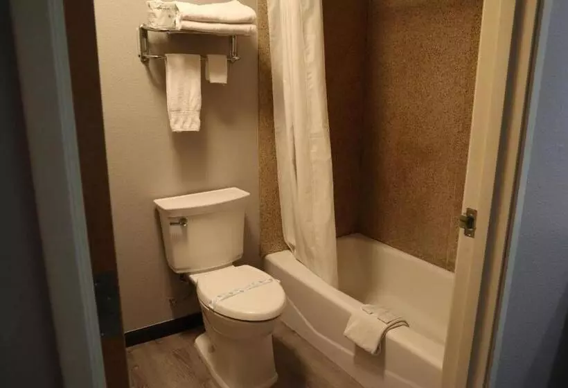 ３ベッドルームスイート, Express Inn & Suites Eugene