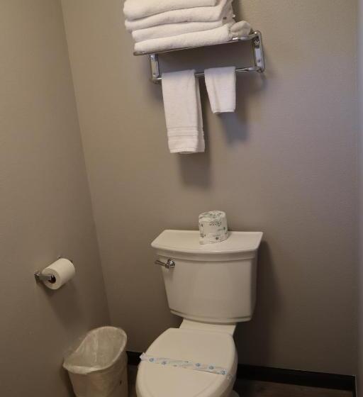 סוויטת 3 חדרי שינה, Express Inn & Suites Eugene