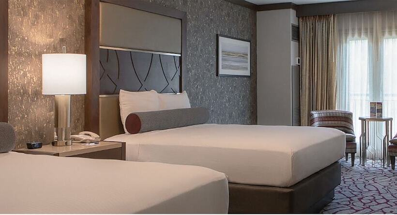 جناح جونيور, Horseshoe Black Hawk