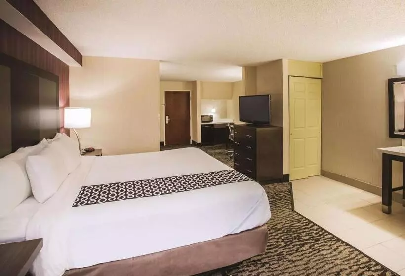 身障者適用キングサイズベッドルーム, La Quinta By Wyndham Newark Elkton