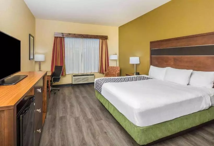 障害者適応デラックスルーム, La Quinta By Wyndham Oxford   Anniston