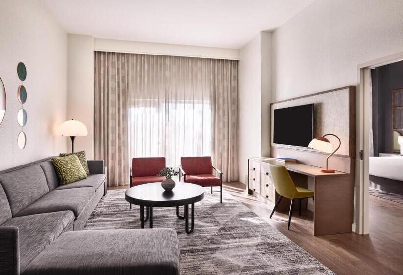 جناح سرير كينج, Renaissance Phoenix Glendale Hotel & Spa