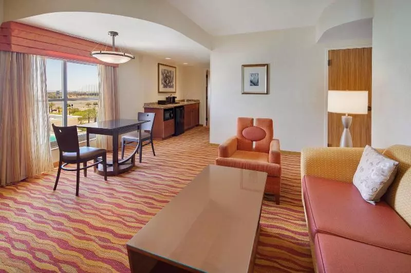 キングサイズベッドのスイートルーム, Renaissance Phoenix Glendale Hotel & Spa