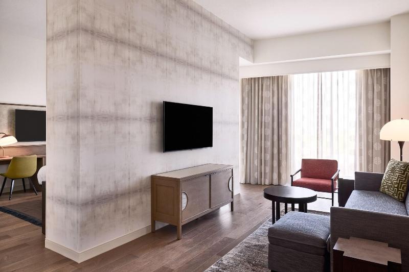 Люкс Кровать Кинг, Renaissance Phoenix Glendale Hotel & Spa