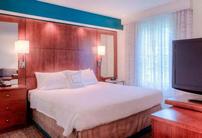 キングサイドベッドのスタンダードワンルーム, Residence Inn By Marriott Chapel Hill