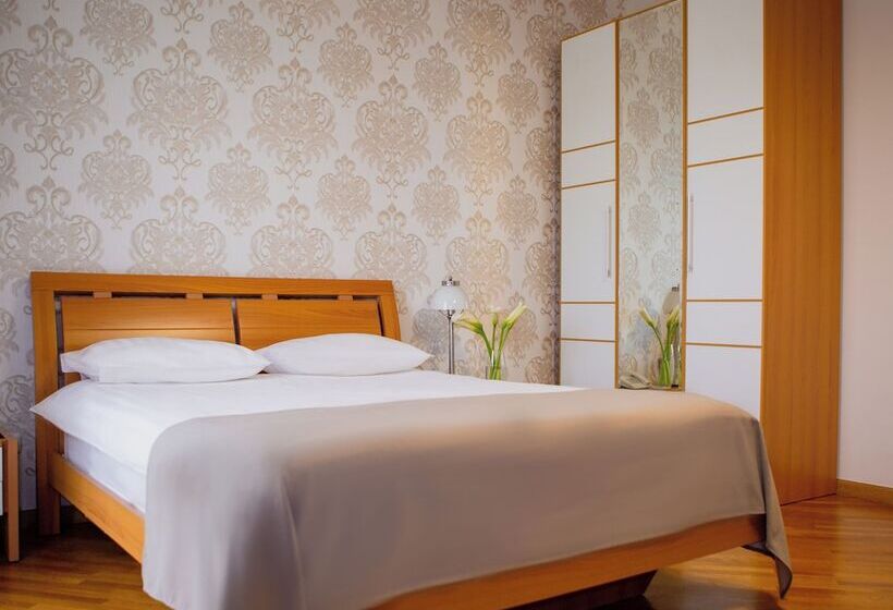 스탠다드 룸, Latar Hotel Complex