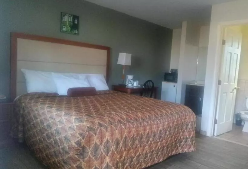 キングサイズベッドのスタンダードルーム, Maple Leaf Motel