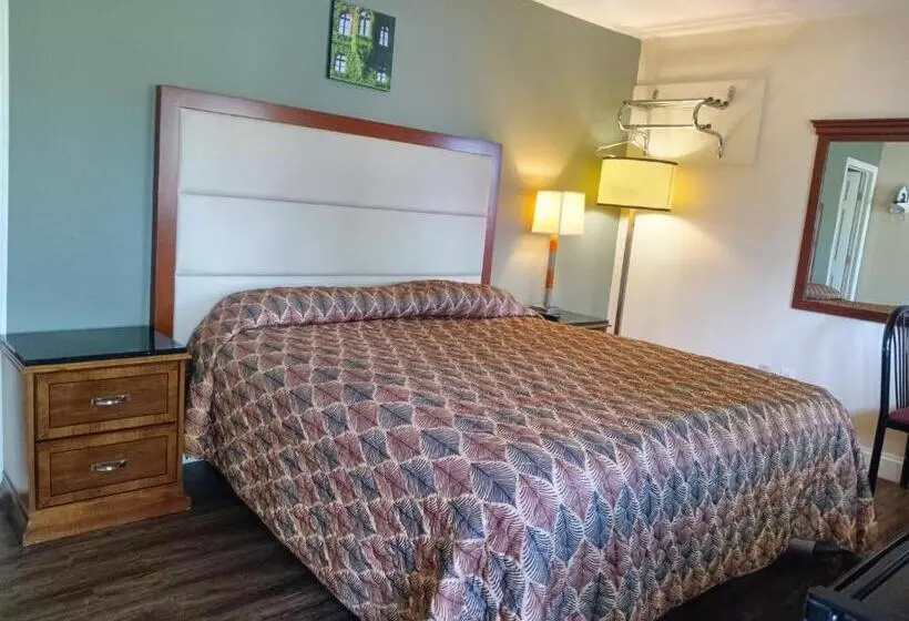 キングサイズベッドのスタンダードルーム, Maple Leaf Motel