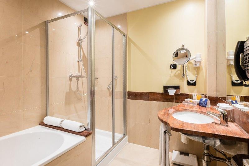 스탠다드 룸 킹사이즈 침대, Americas Best Value Inn & Suites Klamath Falls