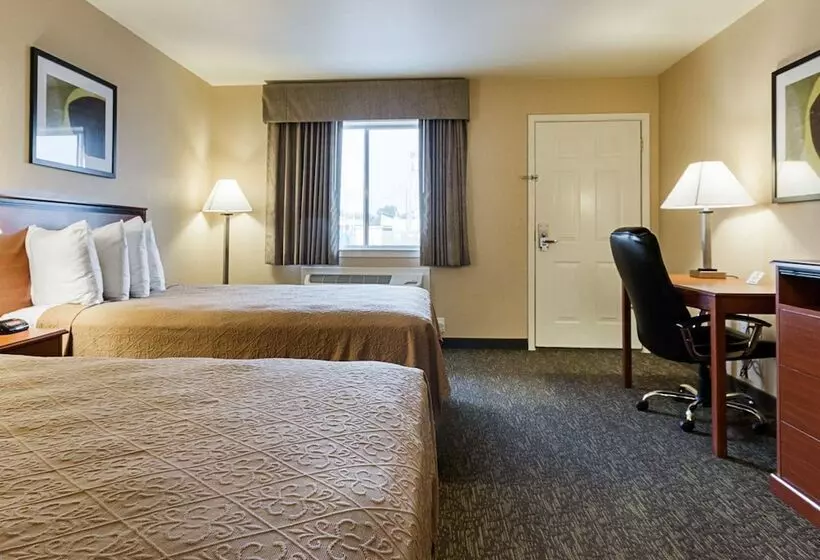2ダブルベッドのスタンダードルーム, Motel 6 Junction, Texas Llano River