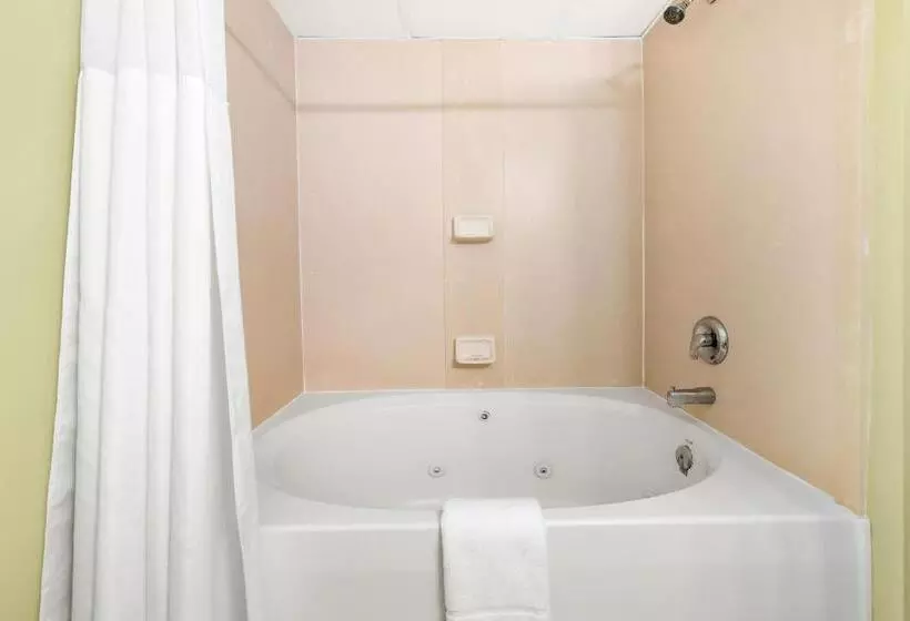 キングサイズベッドのスイートルーム, Tidelands Caribbean Boardwalk Hotel And Suites
