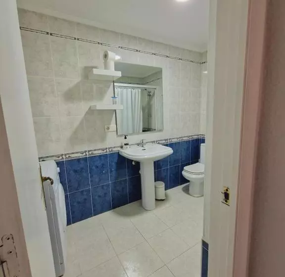 آپارتمان 1 خوابه با بالکن, Hostal Alba