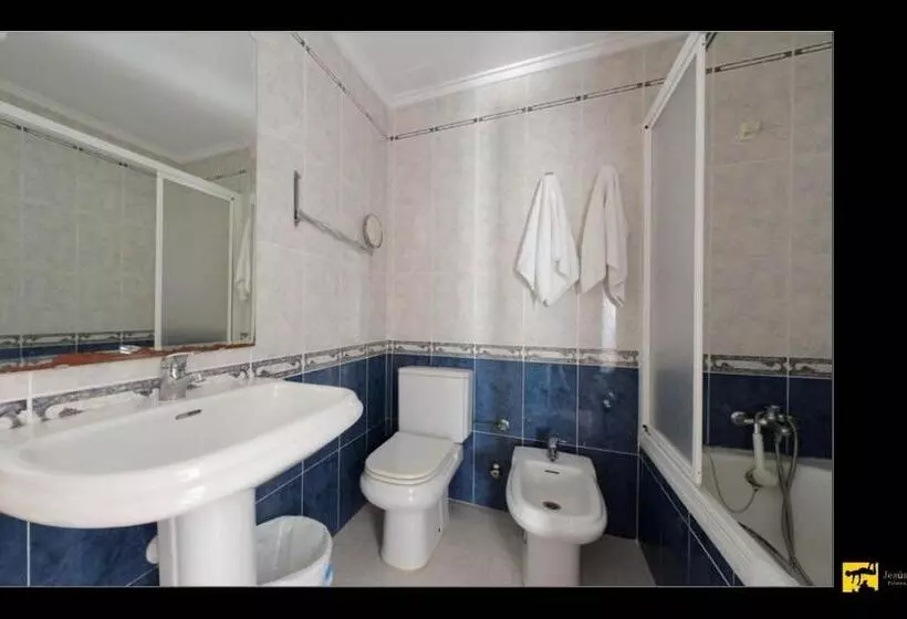 آپارتمان 1 خوابه با بالکن, Hostal Alba