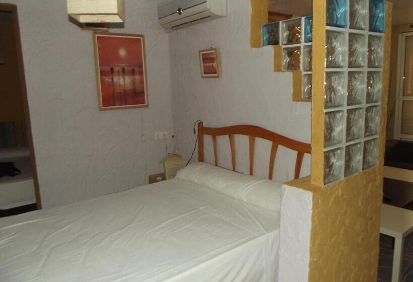 Студия Стандарт, Hostal Alba