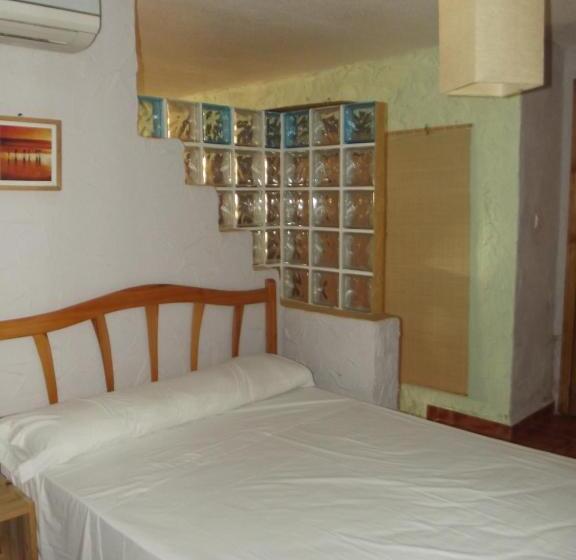 Студия Стандарт, Hostal Alba