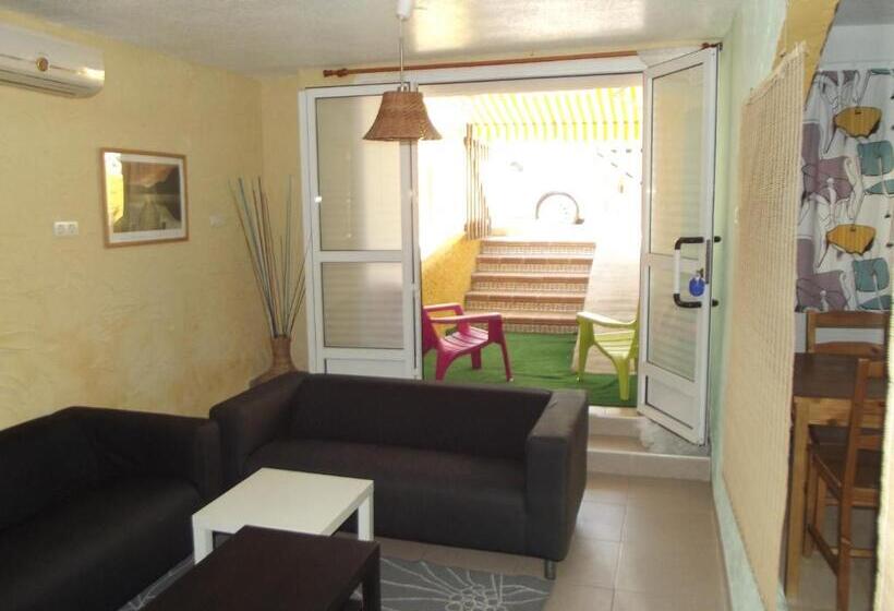 Студия Стандарт, Hostal Alba