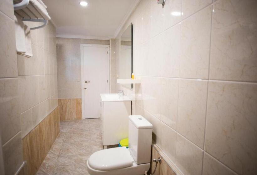 Апартаменты 1 Спальня, Hostal Alba