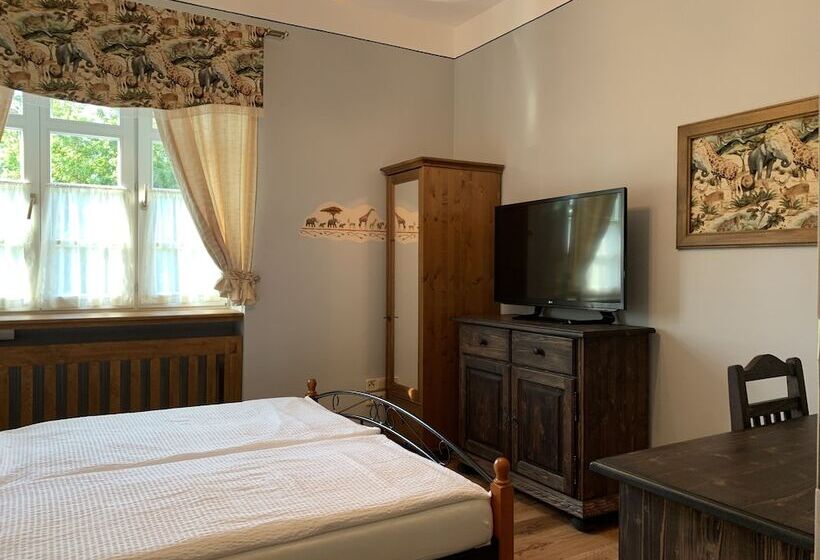 带1个卧室的带阳台的公寓, Pension Amadeus & Apartments