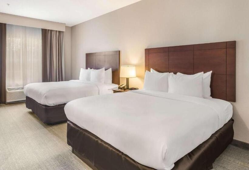غرفة قياسية, Comfort Inn & Suites