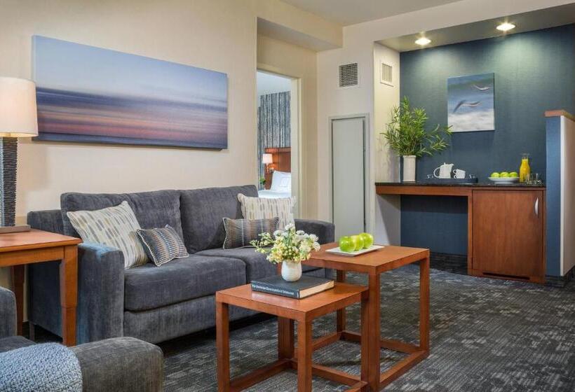 스탠다드 도시전망 룸, Courtyard Burlington Harbor