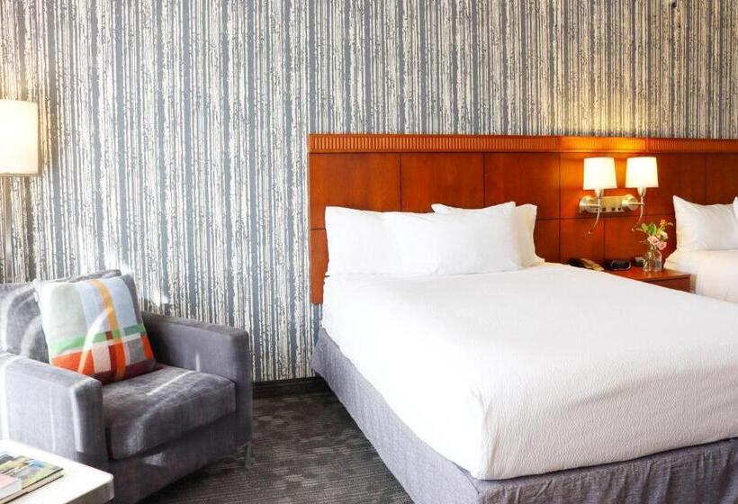 غرفة قياسية لذوى الاحتياجات الخاصة, Courtyard Burlington Harbor