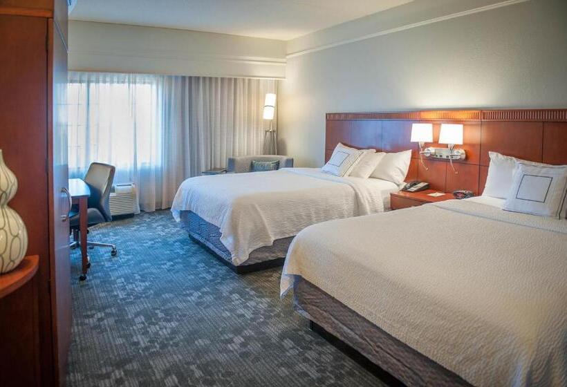 Номер Стандарт, Courtyard By Marriott Pensacola Downtown