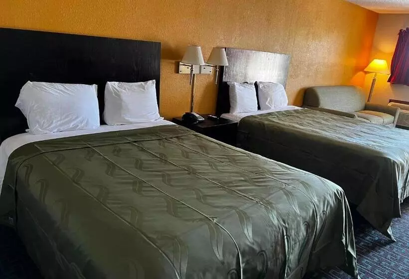 スタンダードルーム, Express Inn & Suites