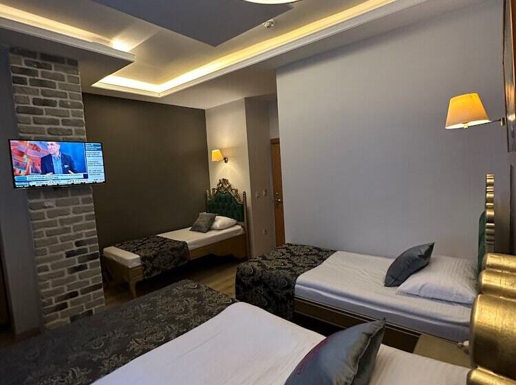 Pokój Czteroosobowy Superior, Ethnica Hotel Old City