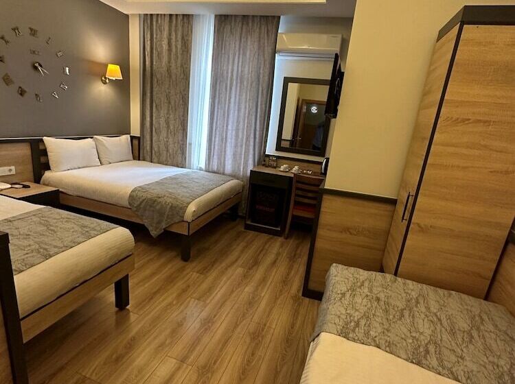 Pokój Czteroosobowy Superior, Ethnica Hotel Old City