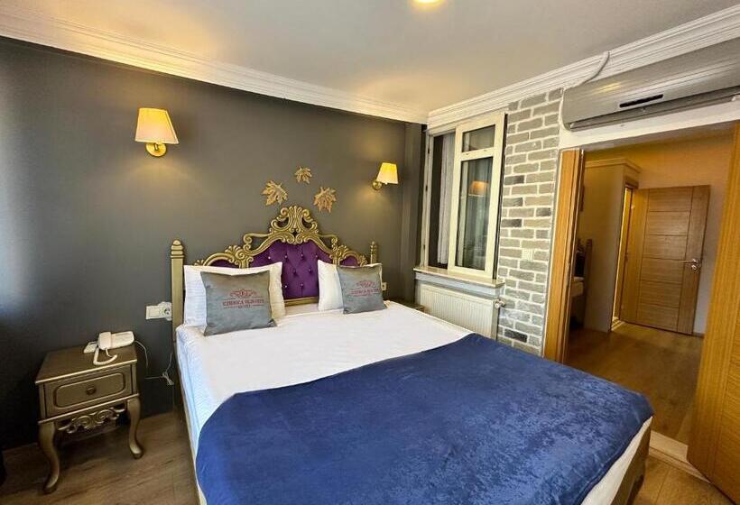 Pokój Superior Trzyosobowy, Ethnica Hotel Old City