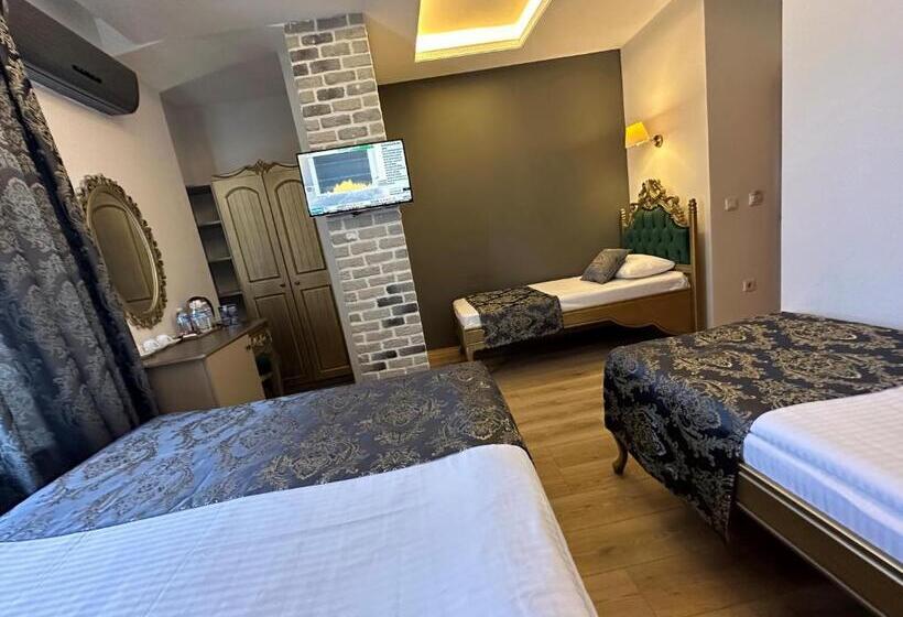 Pokój Czteroosobowy Superior, Ethnica Hotel Old City