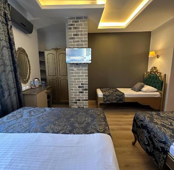 Pokój Czteroosobowy Superior, Ethnica Hotel Old City