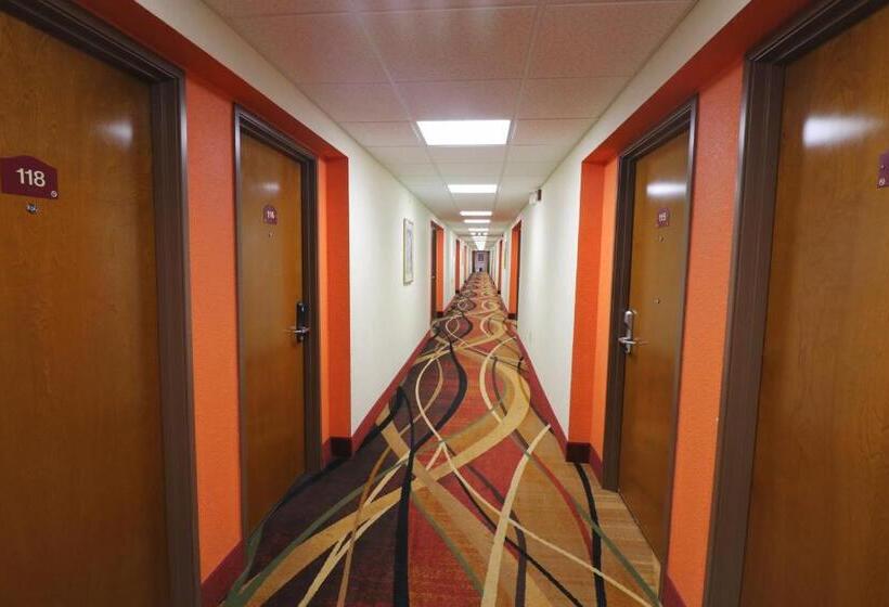 غرفه قياسيه سريرين مزدوجين, Jefferson Inn Dandridge