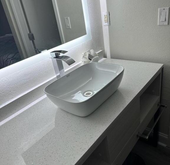 غرفة قياسية سرير كينج, Magnolia Inn Kingsland