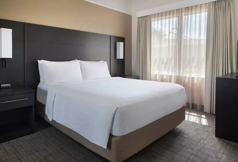 Sviitti Liikuntarajoitteisille, Residence Inn Silver Spring