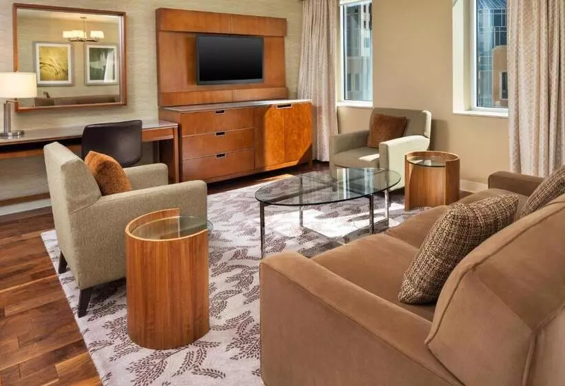 سوئیت با تخت بزرگ, The Westin Minneapolis
