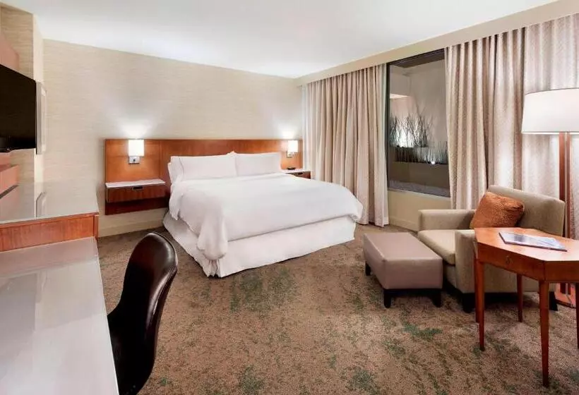 اتاق استاندارد با تخت بزرگ, The Westin Minneapolis