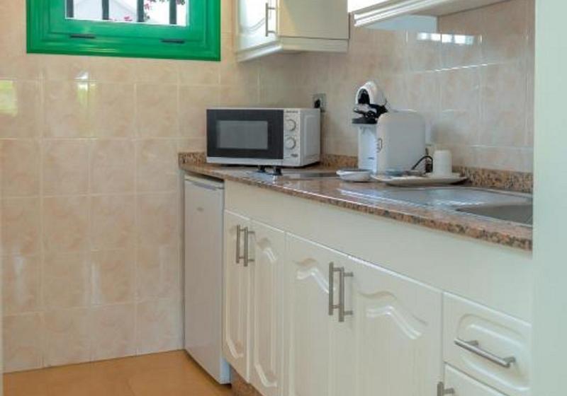 스탠다드 스튜디오, Hyde Park Lane